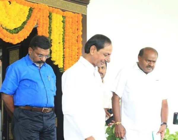 காங்கிரஸ் அல்லாத அணி 