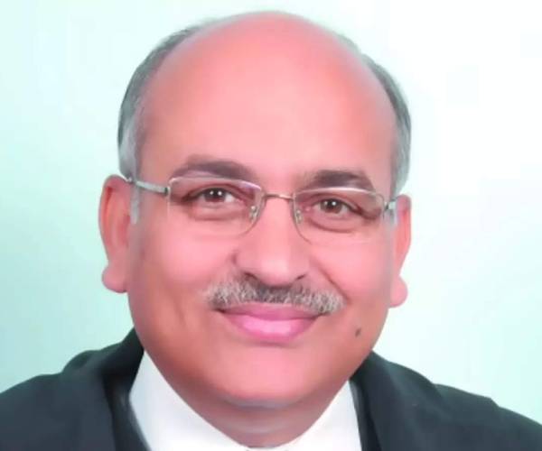 நீதிபதி