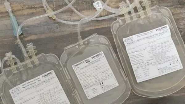  ரத்தம் சேகரிக்கும் பைகள் 