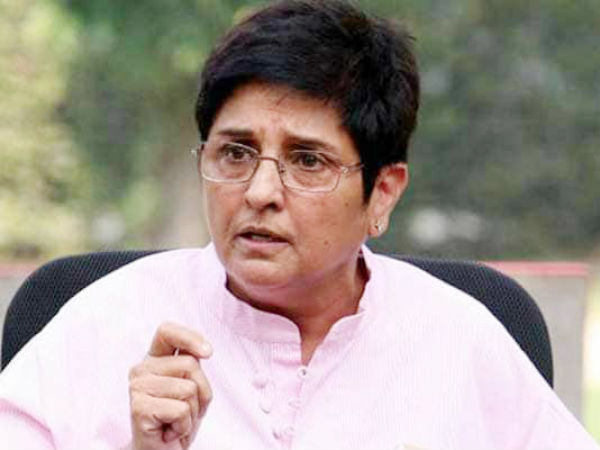 கிரண் பேடி பாணி