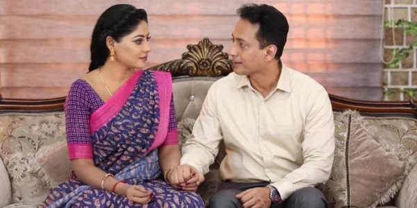 கலாய்க்கும் ரசிகர்கள் 