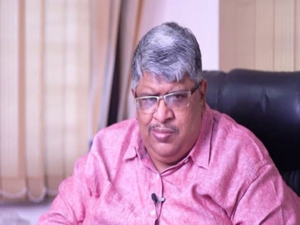 எதிர்க்கட்சிகள் விமர்சனம் எதிர்க்கட்சிகள் விமர்சனம்