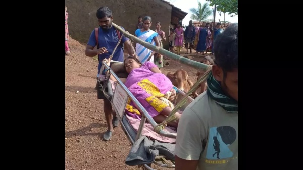 பிரசவ வலியில் துடித்த கர்ப்பிணி