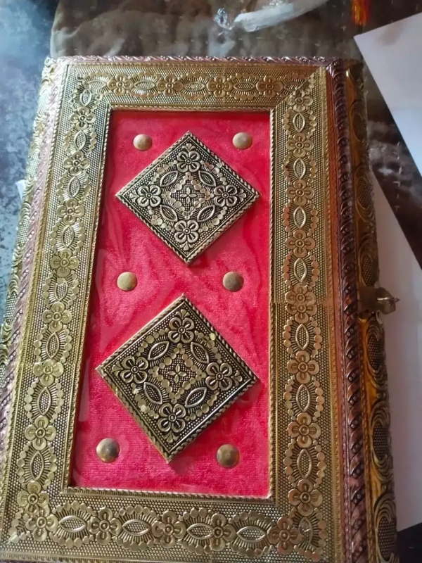 2 வகையான பரிசு பெட்டகங்கள் 2 வகையான பரிசு பெட்டகங்கள்