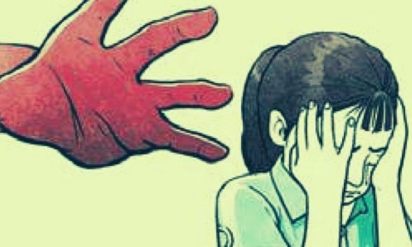 7ஆம் வகுப்பு மாணவி 