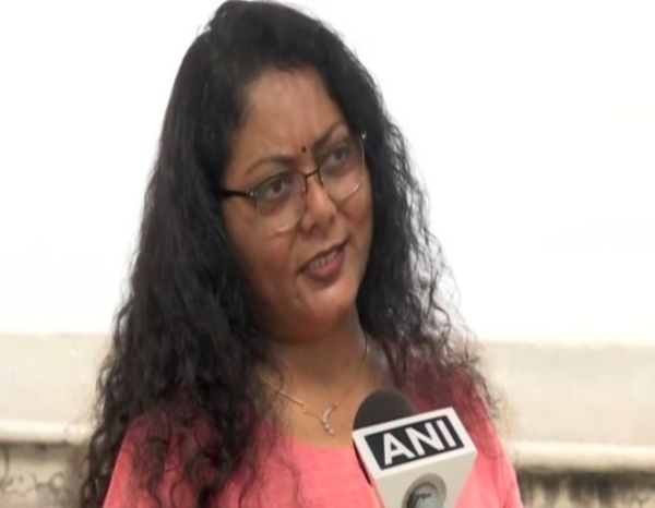 தத்தெடுத்த ஸ்விட்சர்லாந்து தம்பதியர் தத்தெடுத்த ஸ்விட்சர்லாந்து தம்பதியர்