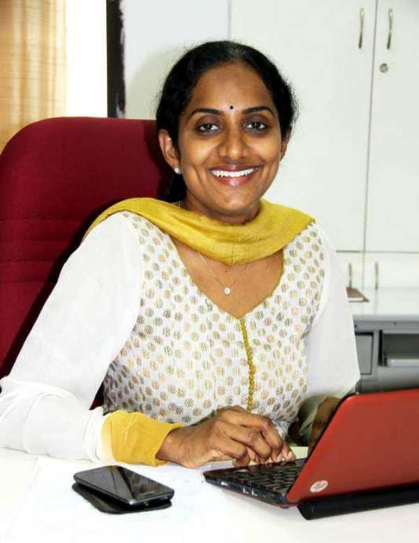 பின்னணி 