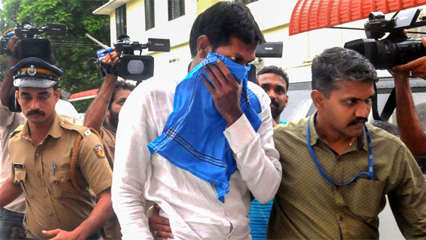 கைதான அசாருதீன் 