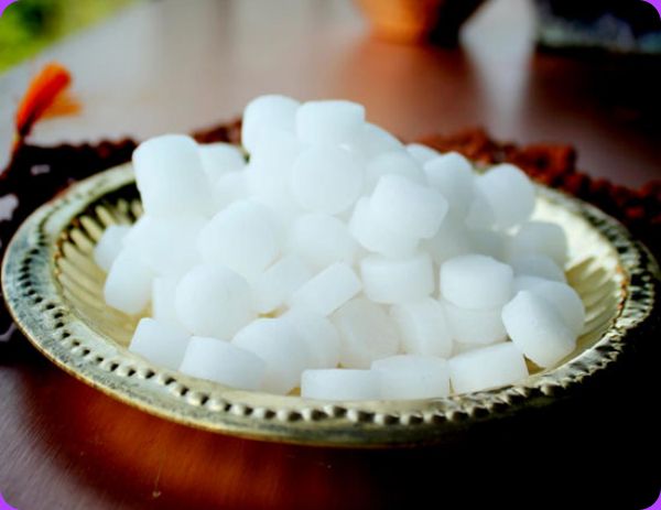 வாசனையான பொருட்கள் 