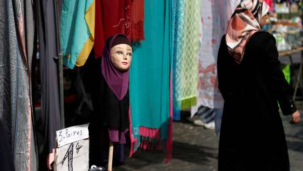  பாகுபாடு இல்லை