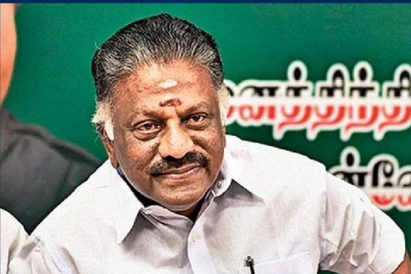 ஓபிஎஸ் செருப்பு 
