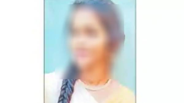 ரூமில் ஸ்ரீமதி