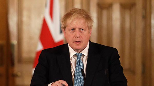 மும்முனை போட்டி 