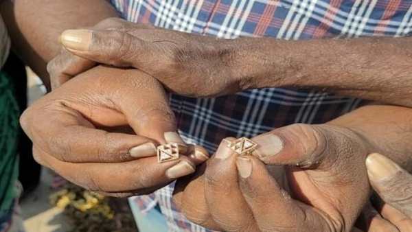  மகிழ்ச்சி 