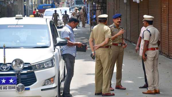 உளவுப்பிரிவில் கூடுதல் அதிகாரிகள் 