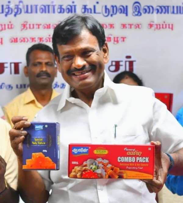 அமைச்சர் நாசர் 