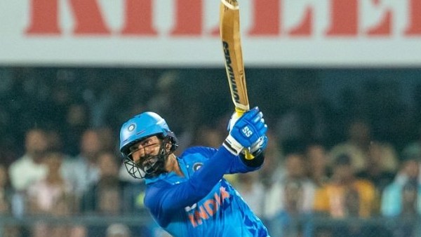 தினேஷ் கார்த்திக் 