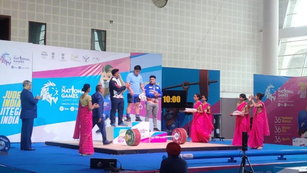 தமிழக வீராங்கனை சாதனை 