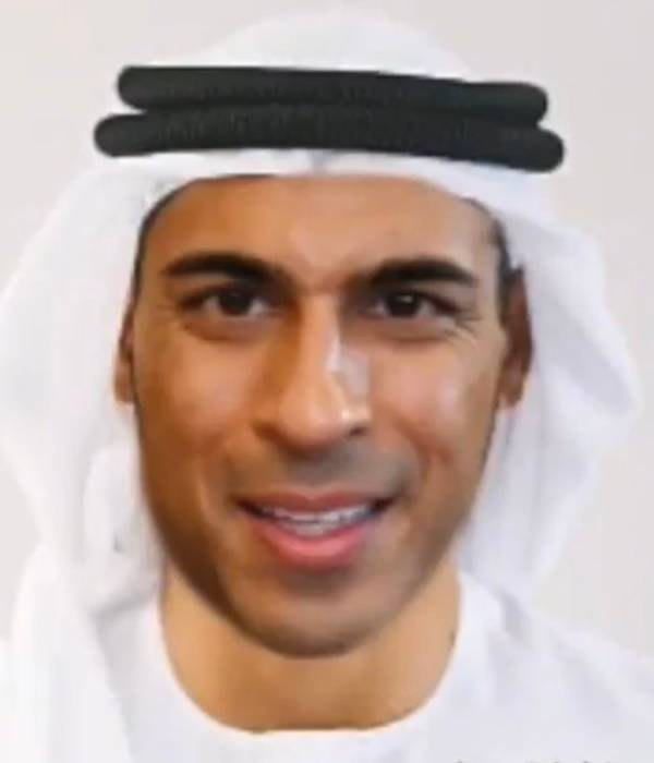 அரபு உடையில் ரஷீத் சுனூக் அரபு உடையில் ரஷீத் சுனூக்