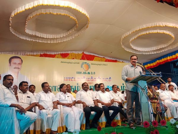 அன்புமணிக்கு வாய்ப்பு கொடுங்க அன்புமணிக்கு வாய்ப்பு கொடுங்க