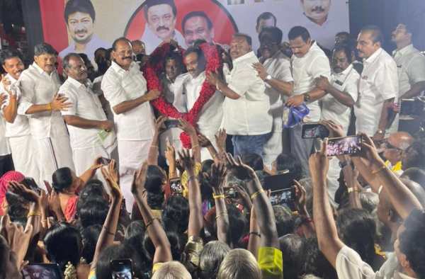பாஜகவினர் போராட்டம் 