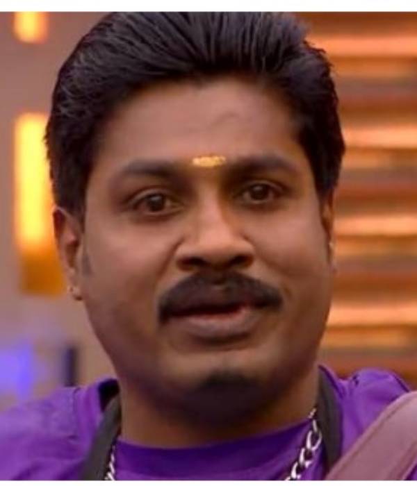 பிக் பாஸில் இருந்து வெளியேற்றம் பிக் பாஸில் இருந்து வெளியேற்றம்