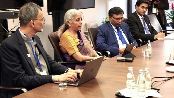  கடும் தாக்கு