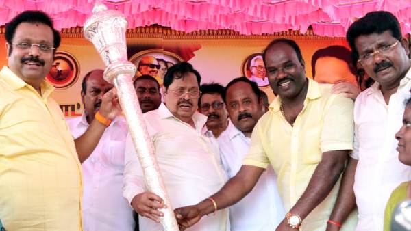 வெள்ளி செங்கோல் 