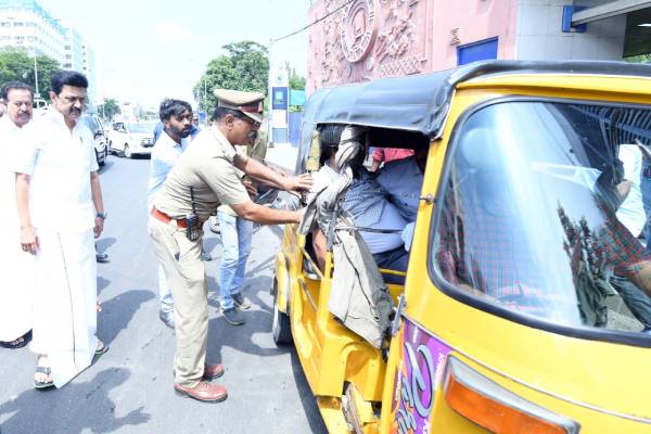 அண்ணா சாலை 