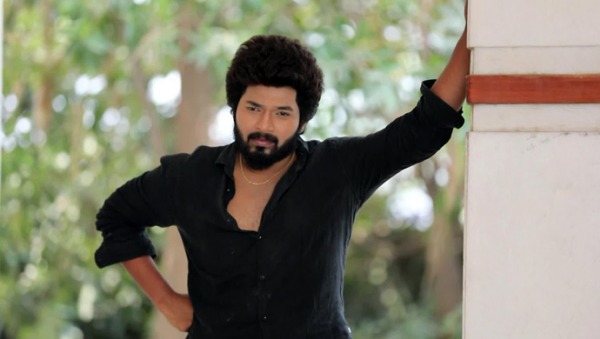 நெட்டிசன்கள் கலாய்ப்பு நெட்டிசன்கள் கலாய்ப்பு