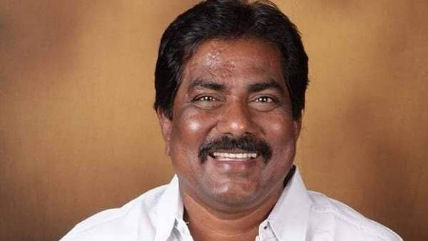 அதிமுக எம்எல்ஏக்கள் அதிமுக எம்எல்ஏக்கள்
