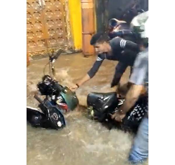 தொடரும் மழை பாதிப்பு 