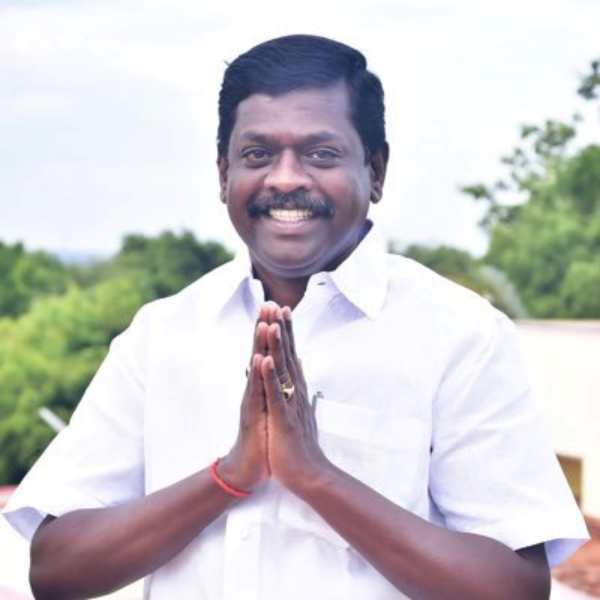 பொறுப்பேற்ற கையோடு பொறுப்பேற்ற கையோடு
