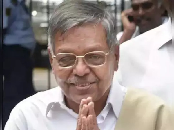 அதிமுக பொதுச் செயலாளர் 