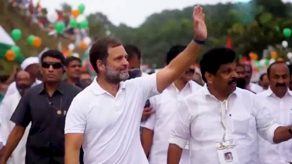 பிரம்மாண்ட வரவேற்பு பிரம்மாண்ட வரவேற்பு