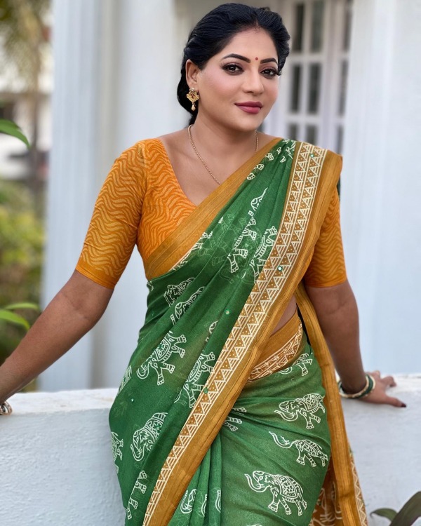 ராதிகாவின் பதிலடி ராதிகாவின் பதிலடி