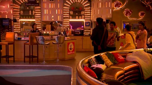 போட்டியாளர்களில் புதுமை