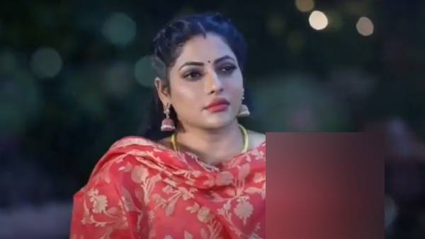 கொண்டாட்டத்திற்கு வந்த கோபி ராதிகா கொண்டாட்டத்திற்கு வந்த கோபி ராதிகா