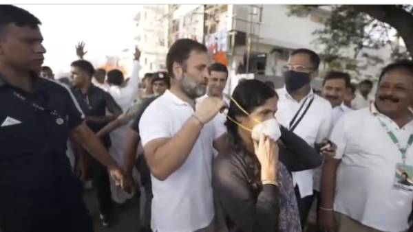  ராகுலுக்கு ஆதரவு வழங்கும் மக்கள்