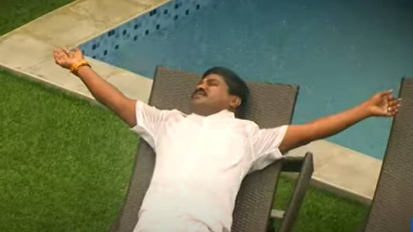 மழையில் ஆட்டம்