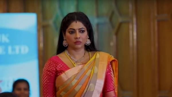 கண்டுகொள்ளாத ராதிகா 