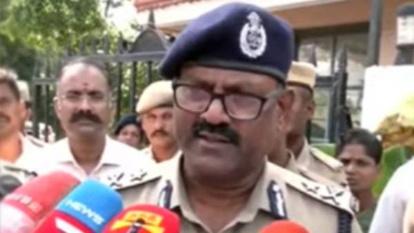 காவல் துறை ஆணையர் ஆய்வு 