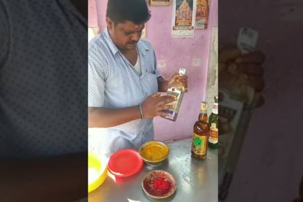  சந்தனம் + பொட்டு 