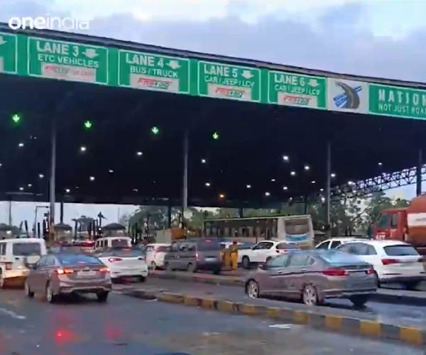 29 டோல்கேட்களில் 