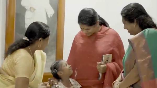 கனிமொழி கனிமொழி