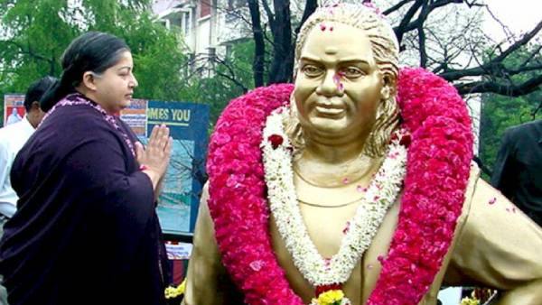 ஜெயலலிதா வழங்கியது 