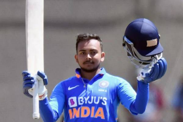 Why K L Rahul getting chances when Prithwi Shah could not get into the team? Aska fans 