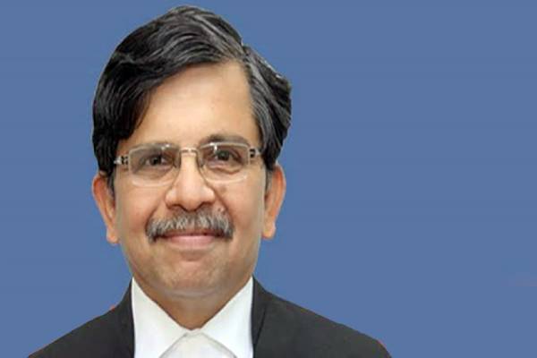  யார் இந்த முரளிதர்?