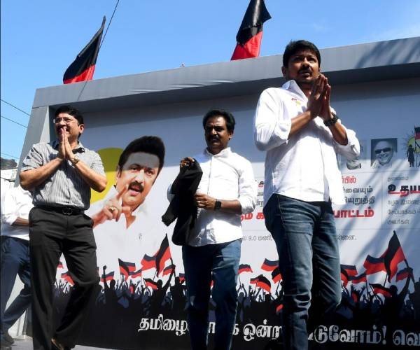  டெல்லியில் நடத்த திட்டம்? 