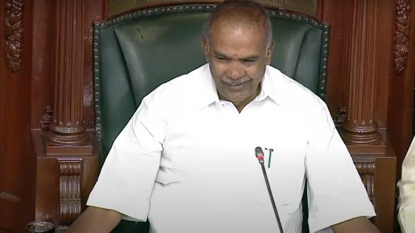 பேரவையில் சிரிப்பு 